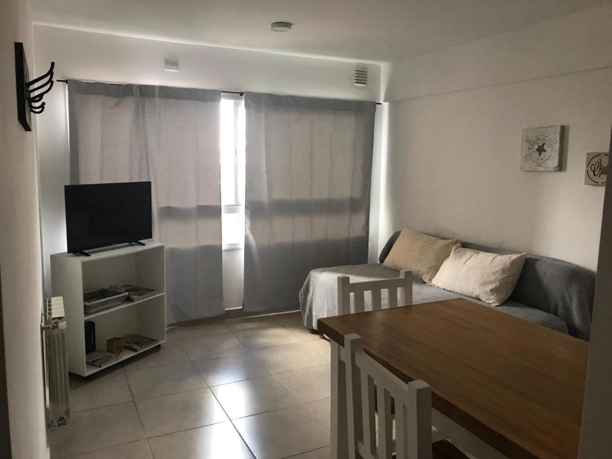 Dto Nuevo Barrio Universitario II , Wifi Y Cochera-Check In Express-Pet Friendly Bahía Blanca Kültér fotó