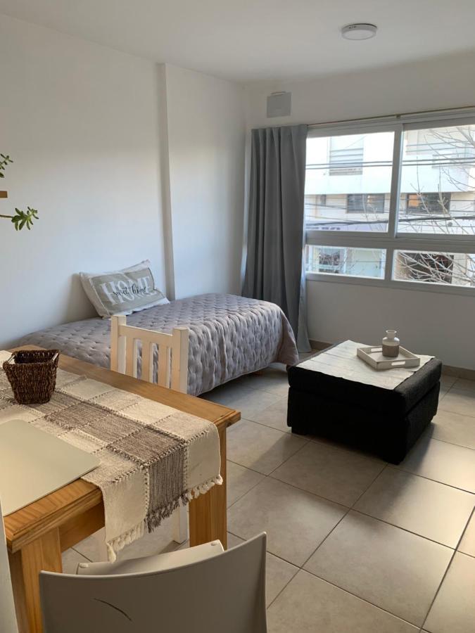 Dto Nuevo Barrio Universitario II , Wifi Y Cochera-Check In Express-Pet Friendly Bahía Blanca Kültér fotó
