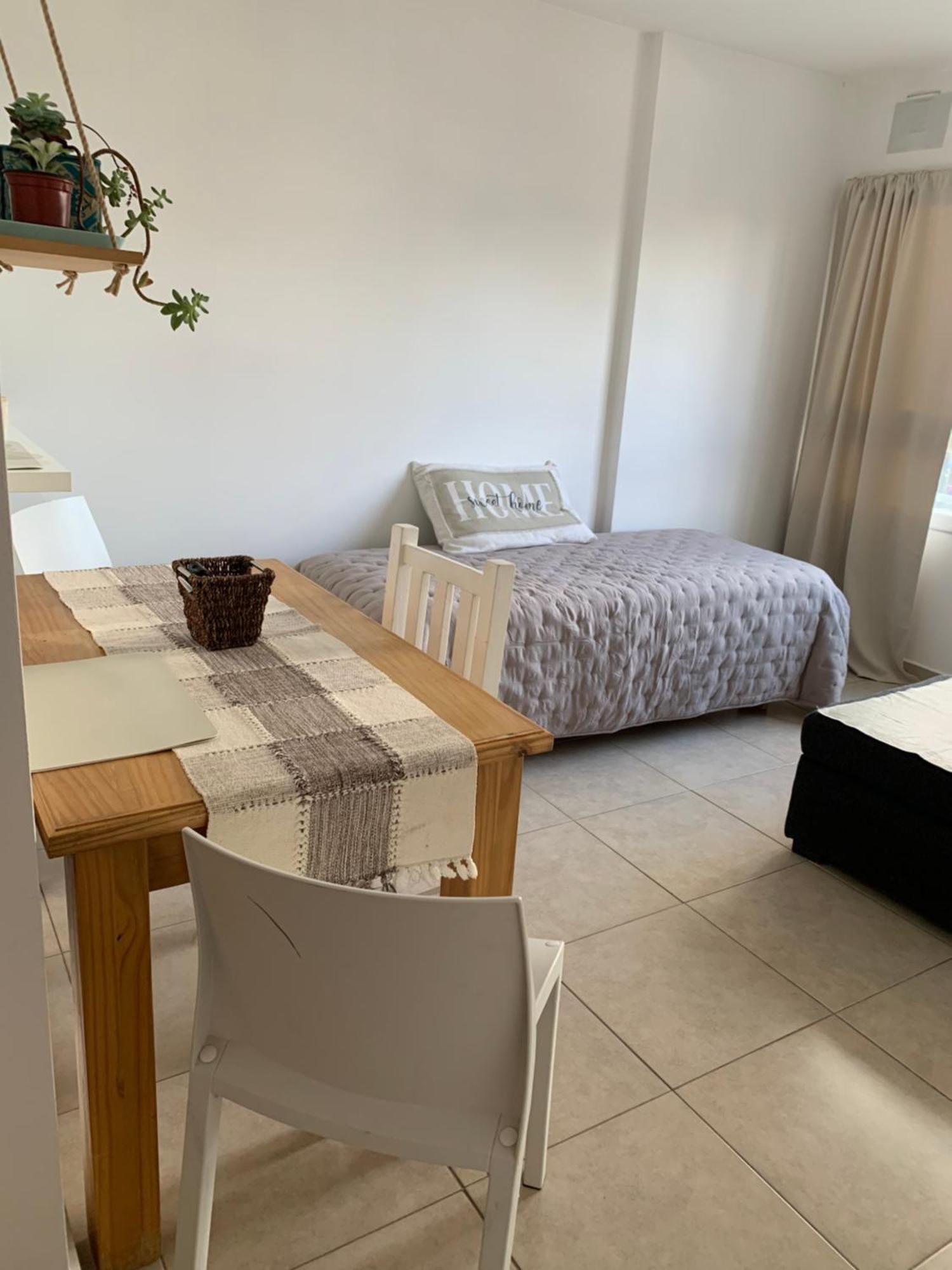 Dto Nuevo Barrio Universitario II , Wifi Y Cochera-Check In Express-Pet Friendly Bahía Blanca Kültér fotó